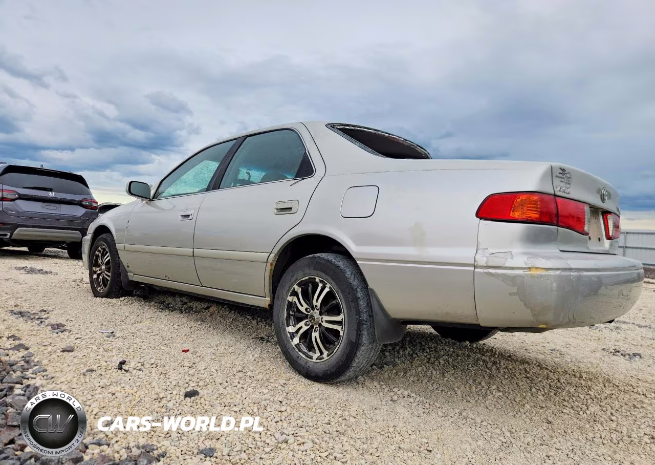 2001 Toyota Camry Le VIN:4T1BG22K51U048341 - 2
