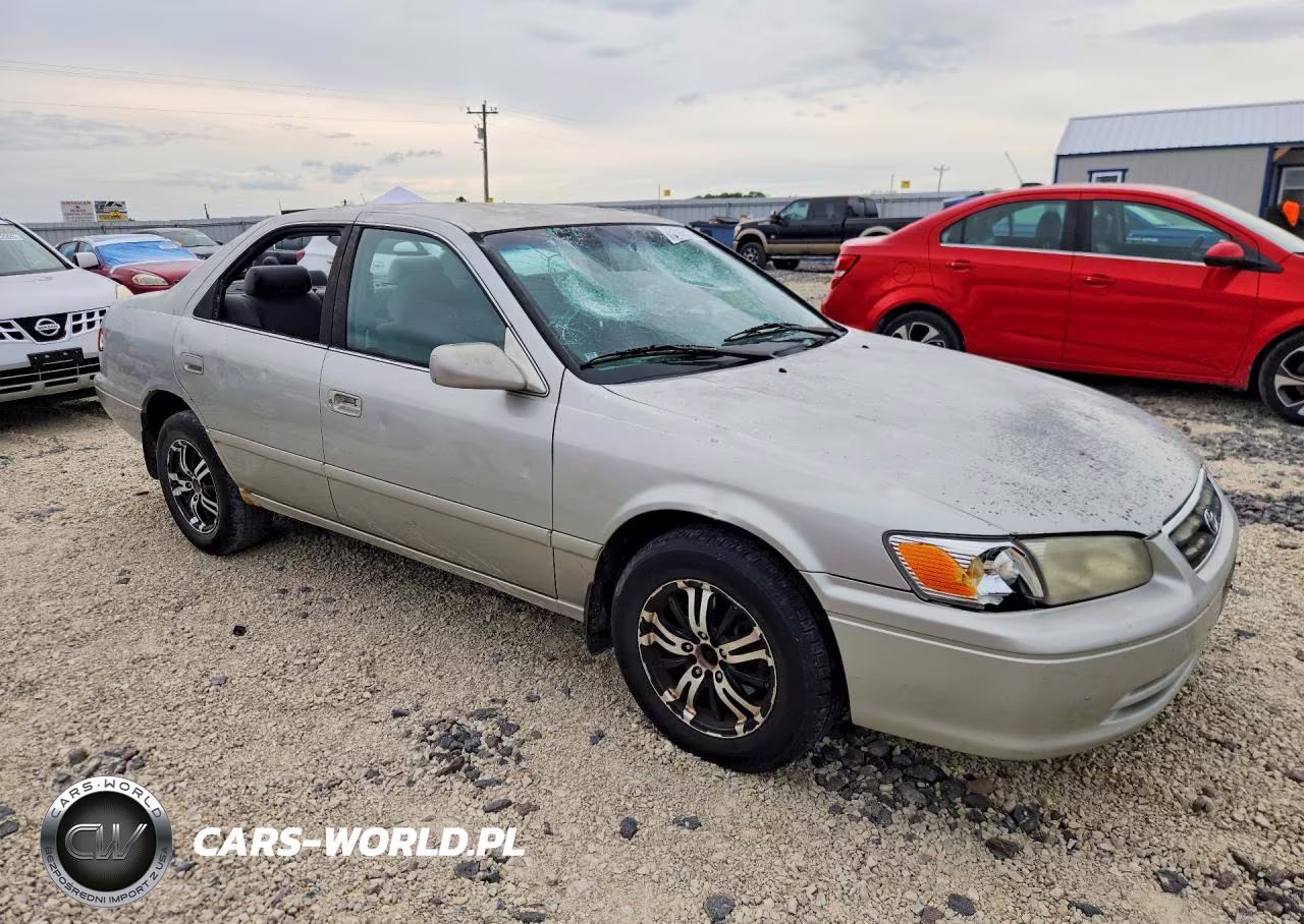 2001 Toyota Camry Le VIN:4T1BG22K51U048341 - 4