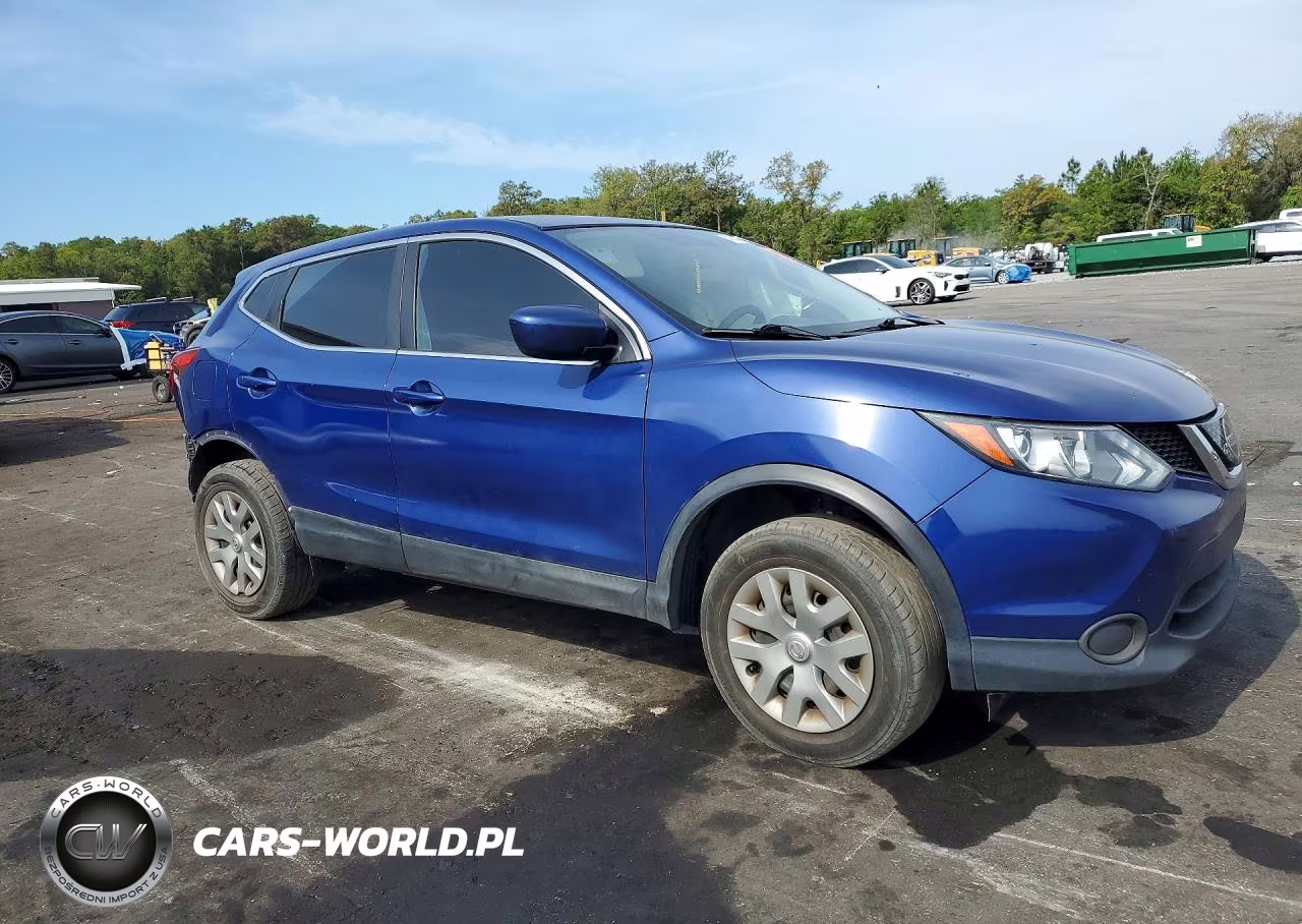 2019 Nissan Rogue Sport S VIN:JN1BJ1CP8KW234586 - 4