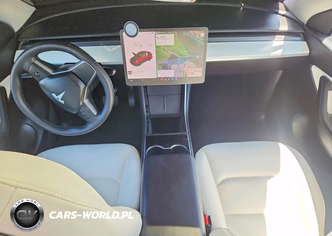 2020 Tesla Model Y VIN:5YJYGDEE5LF051560 - 8