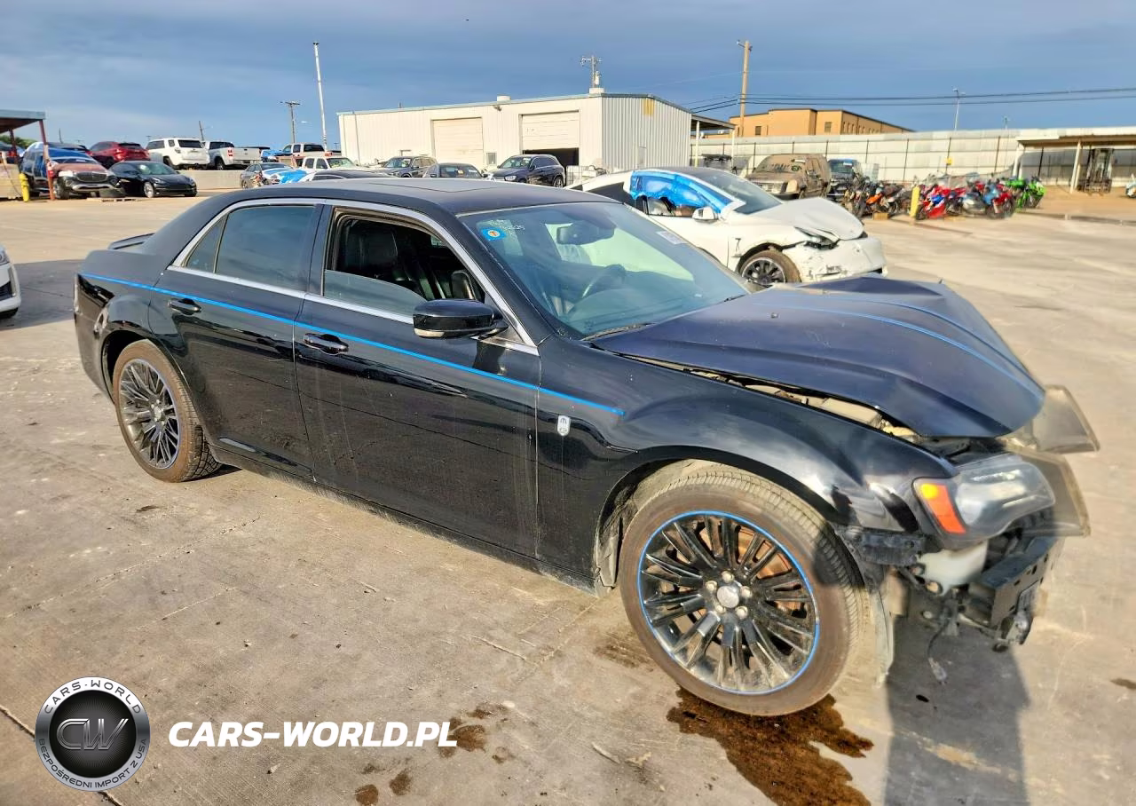 2012 Chrysler 300 VIN:2C3CCADT8CH315339 - 4