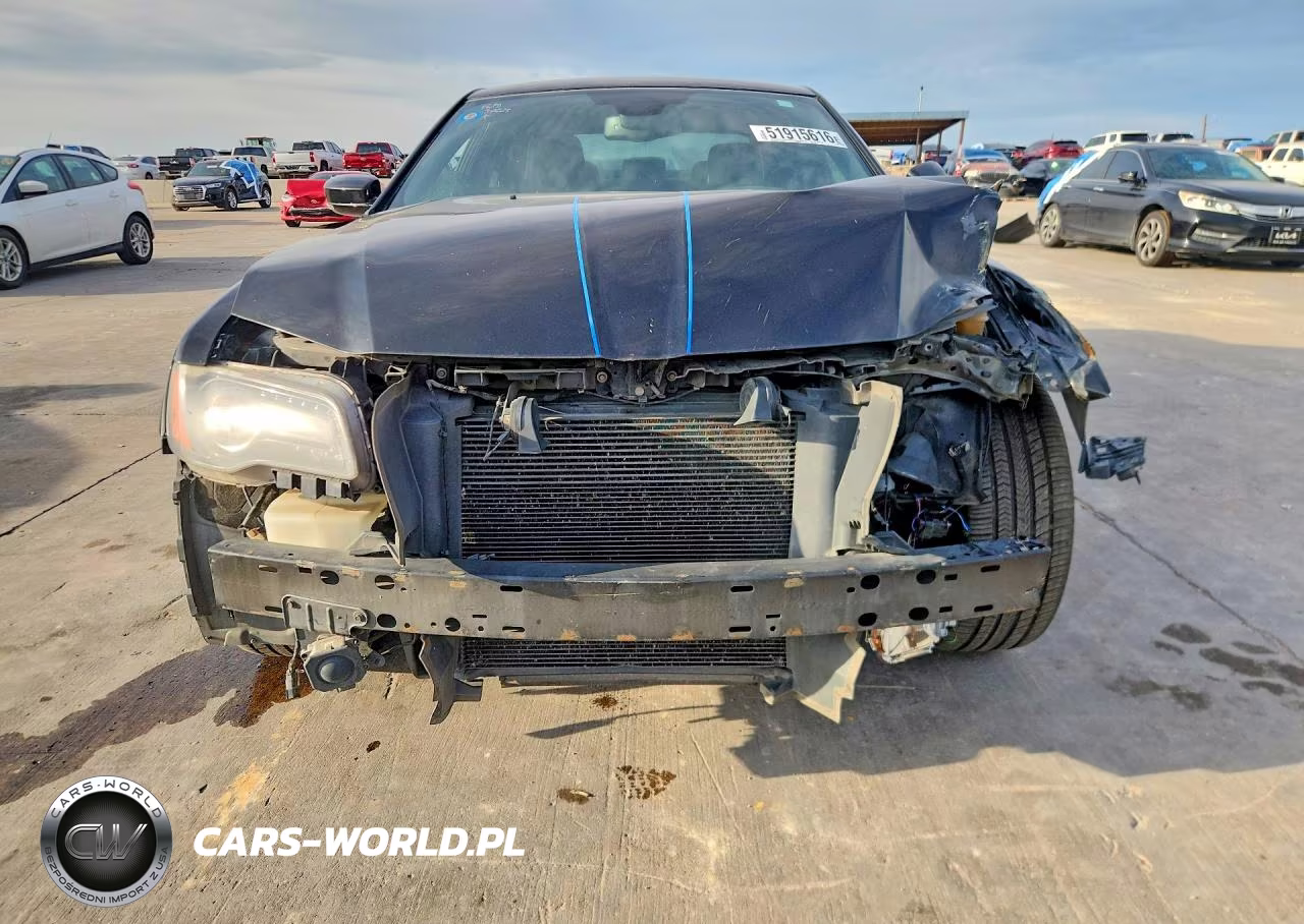 2012 Chrysler 300 VIN:2C3CCADT8CH315339 - 5