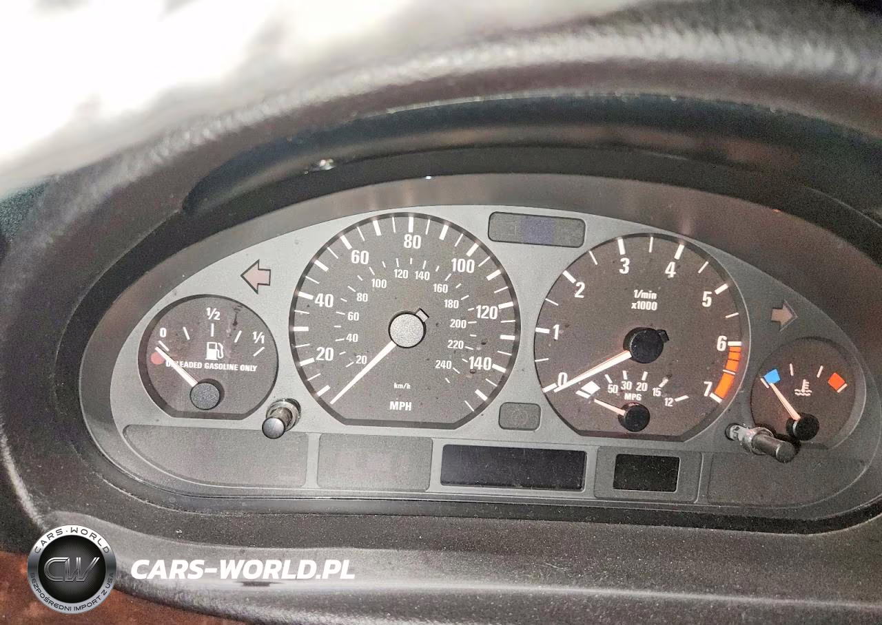 2002 BMW 325 I VIN:WBAEV33432KL73481 - 9