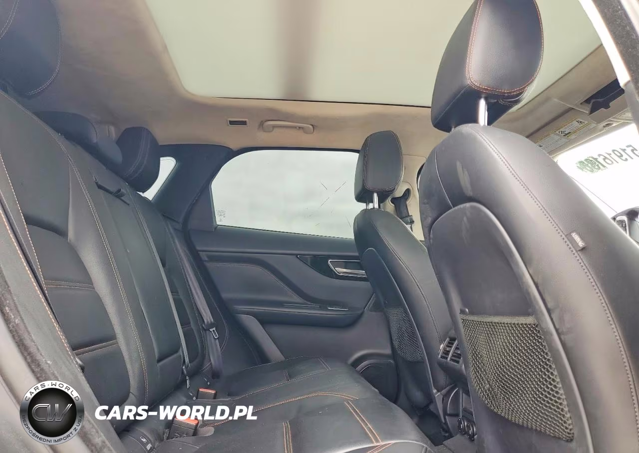 2020 Jaguar F-Pace Prestige VIN:SADCK2FX2LA618222 - 11