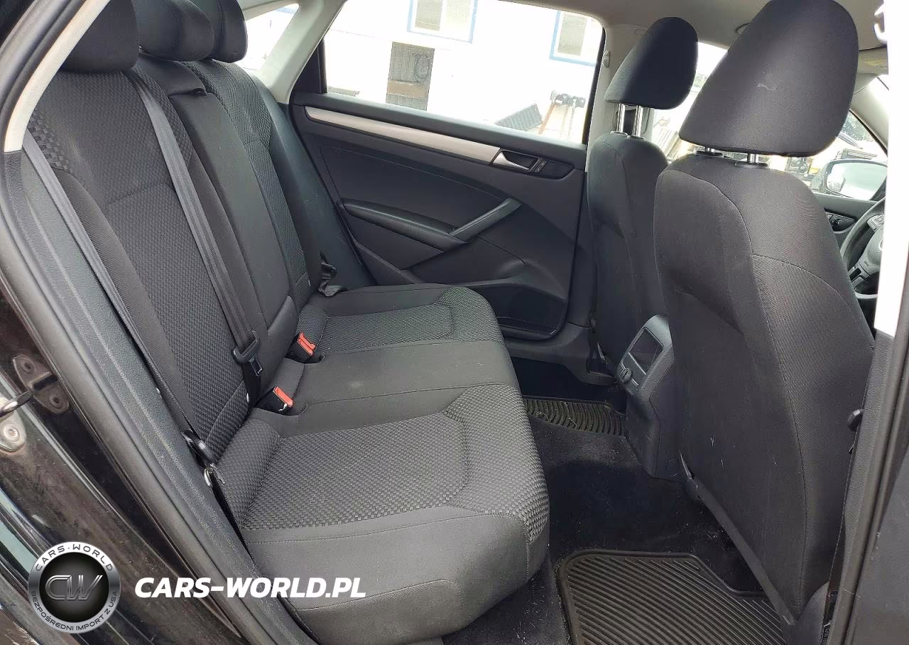 2014 Volkswagen Passat S VIN:1VWAS7A35EC083556 - 10