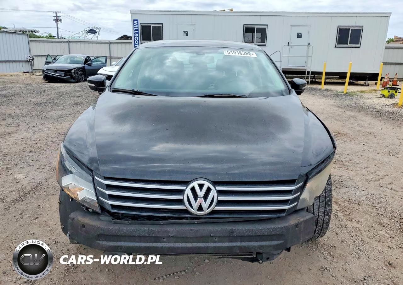 2014 Volkswagen Passat S VIN:1VWAS7A35EC083556 - 5