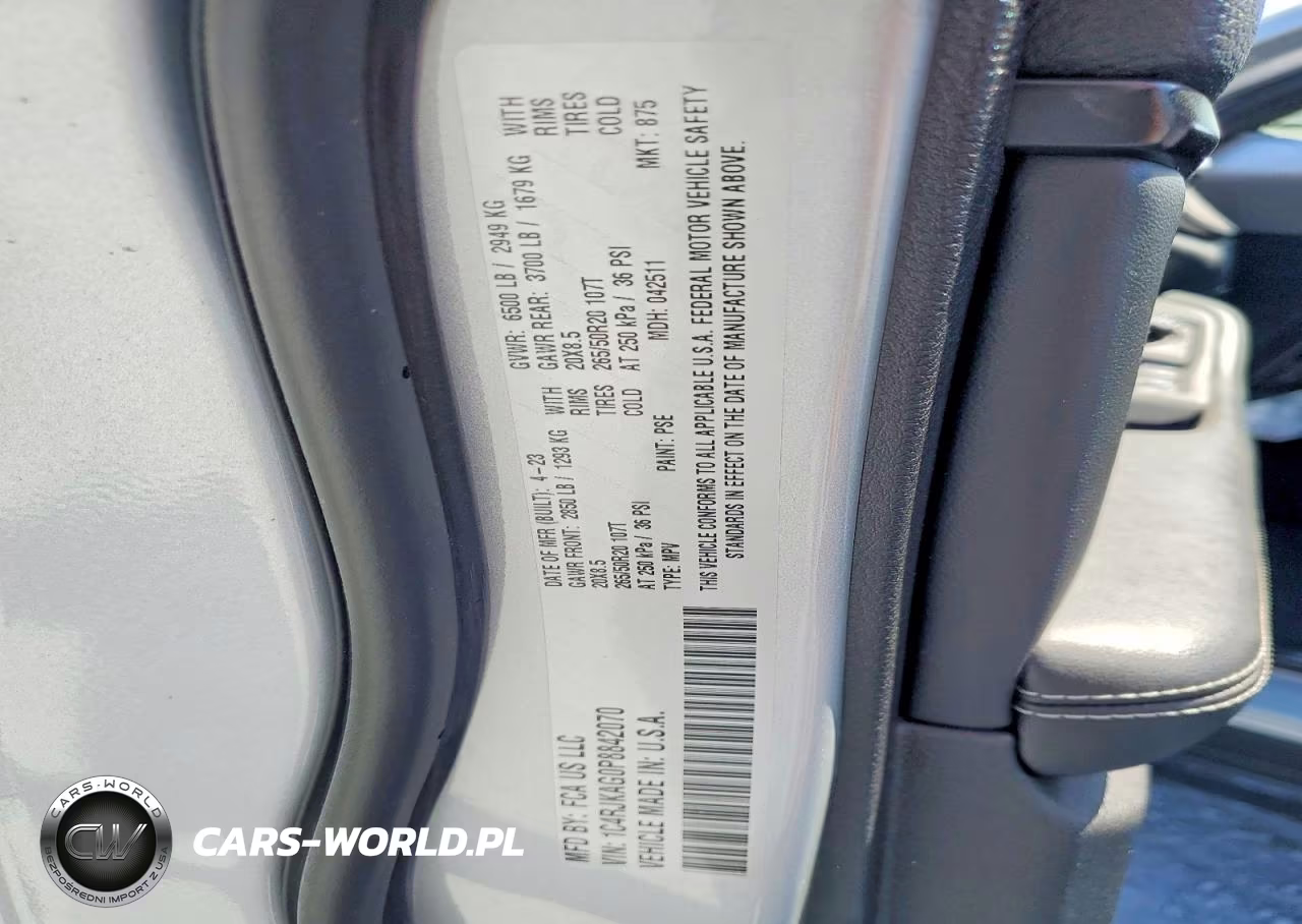 2023 Jeep Grand Cherokee L Laredo VIN:1C4RJKAG0P8842070 - 13