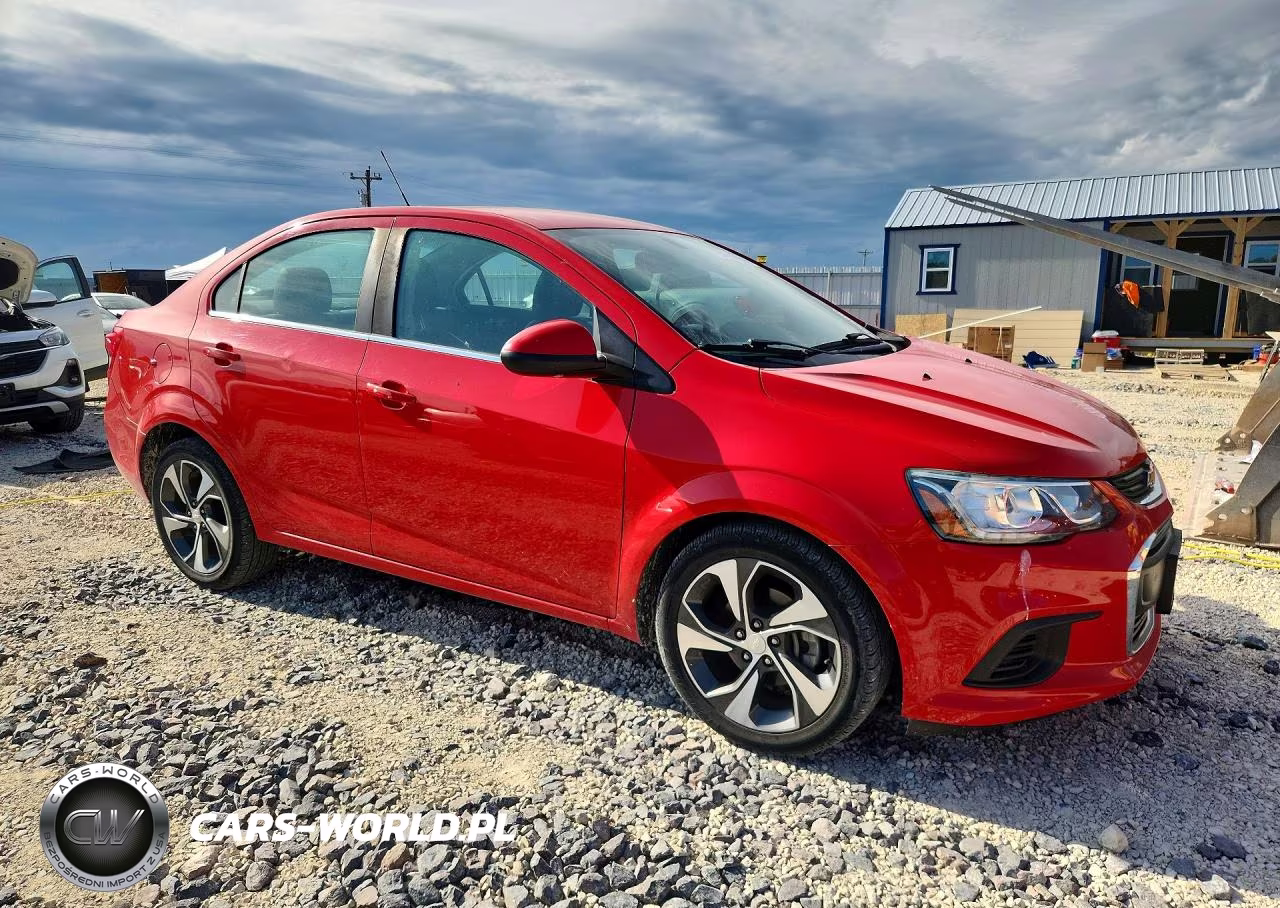 2017 Chevrolet Sonic Premier VIN:1G1JF5SB1H4147858 - 4