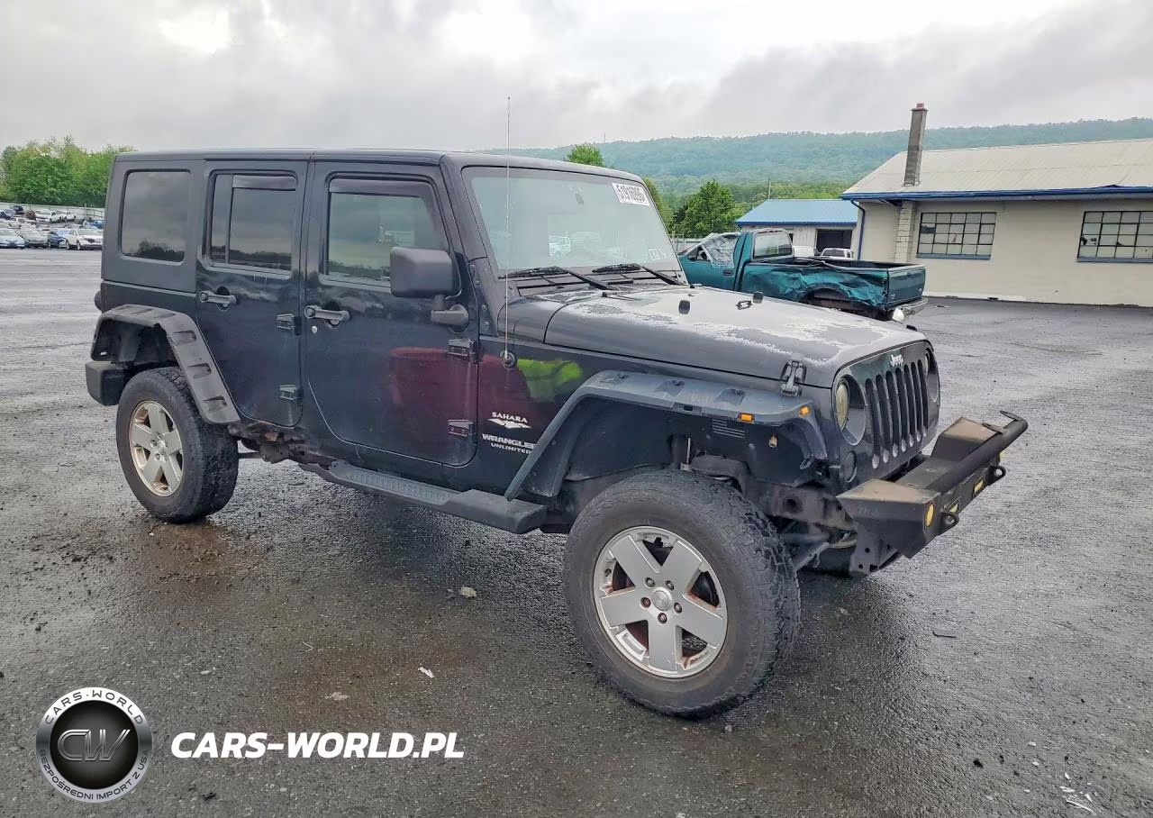 2010 Jeep Wrangler Unlimited Sahara VIN:1J4BA5H19AL162283 - 4