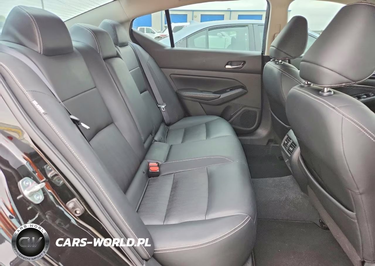2021 Nissan Altima Platinum VIN:1N4BL4FW3MN386236 - 10