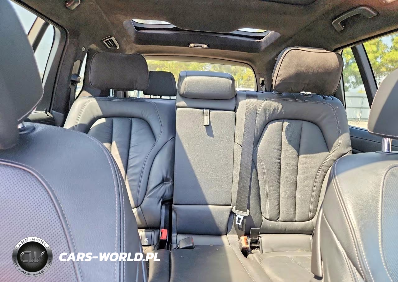 2020 BMW X7 xDrive40I VIN:5UXCW2C00L9A00911 - 10