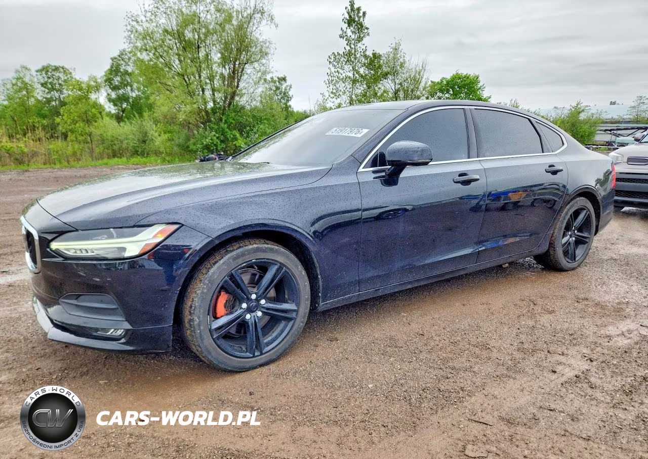 2018 Volvo S90 T5 Momentum