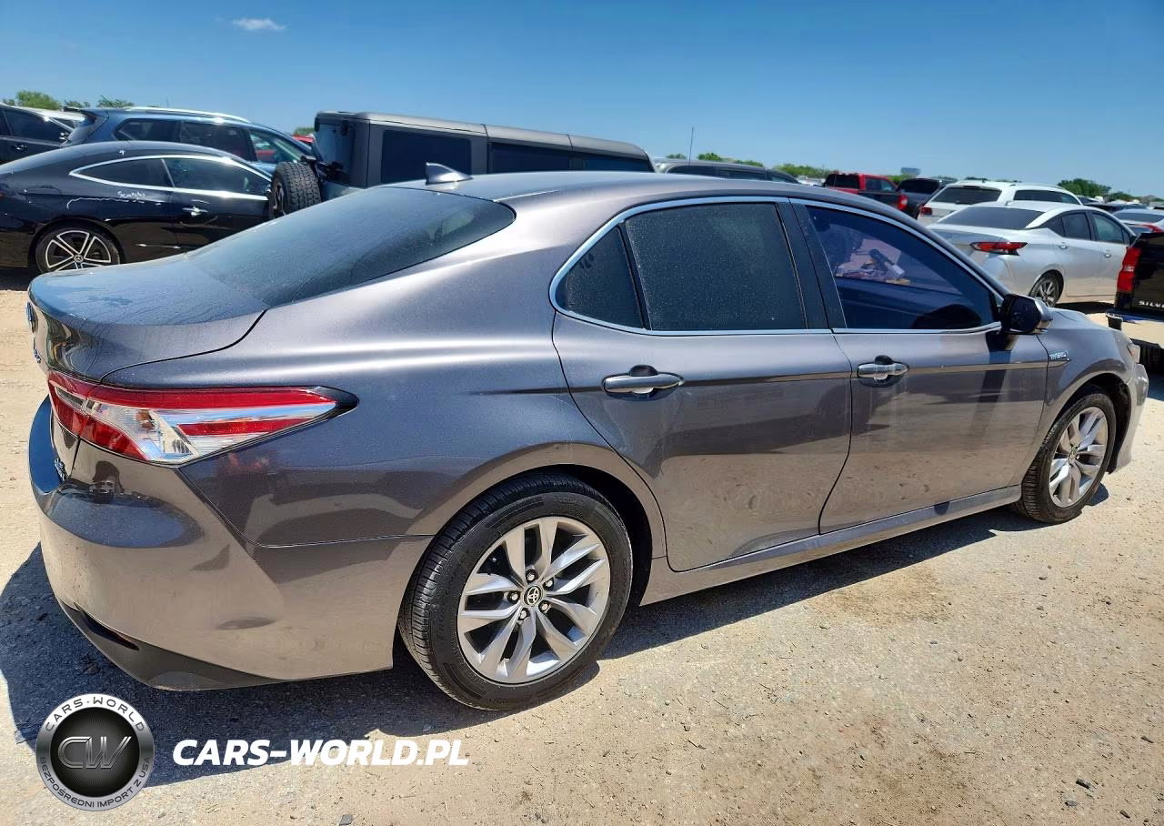 2019 Toyota Camry Le VIN:4T1B31HK7KU517198 - 3
