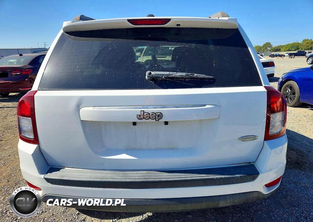 2017 Jeep Compass Latitude VIN:1C4NJCEA9HD117361 - 6
