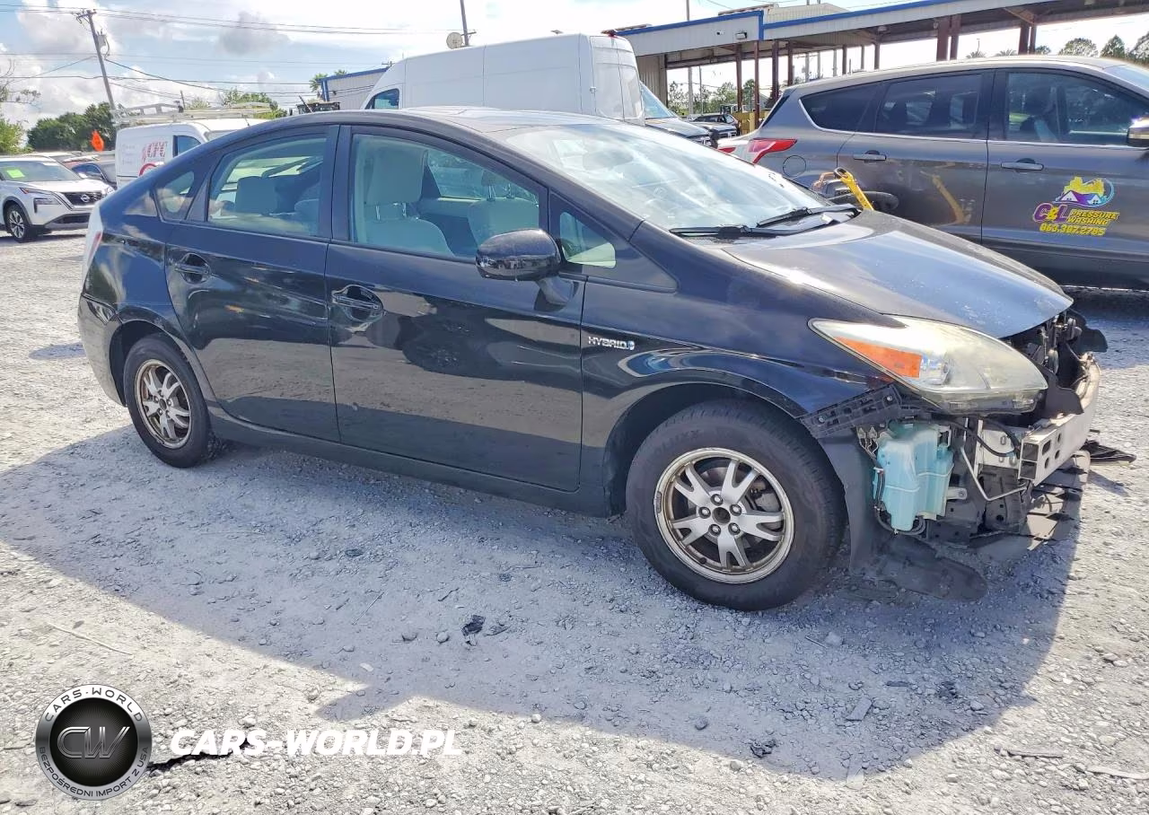 2011 Toyota Prius Three VIN:JTDKN3DU1B0325641 - 4