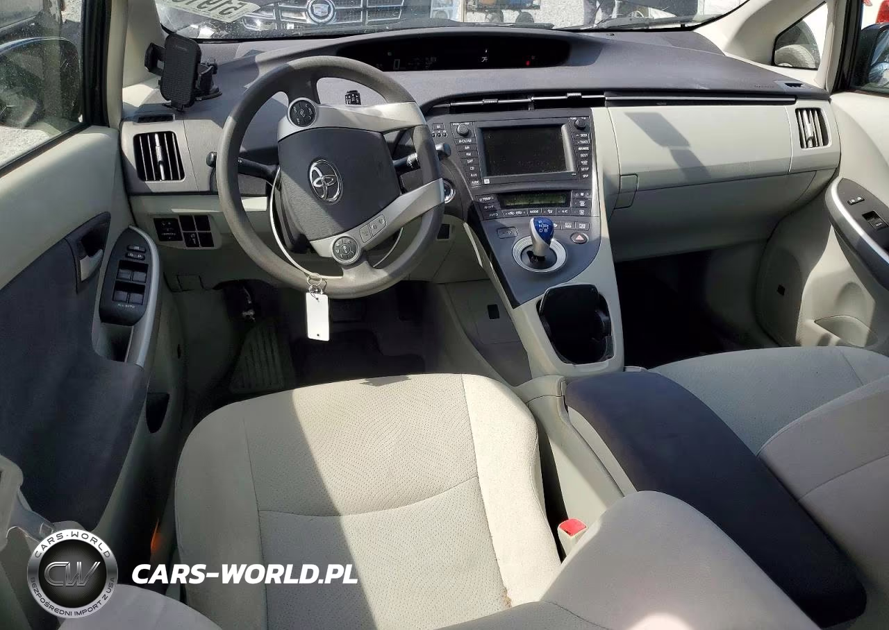 2011 Toyota Prius Three VIN:JTDKN3DU1B0325641 - 8