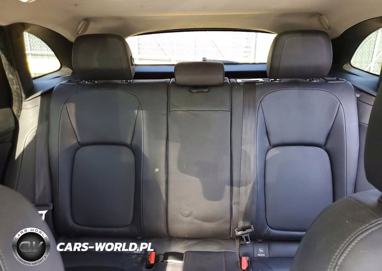 2018 Jaguar F-Pace Premium VIN:SADCJ2FX1JA268775 - 10