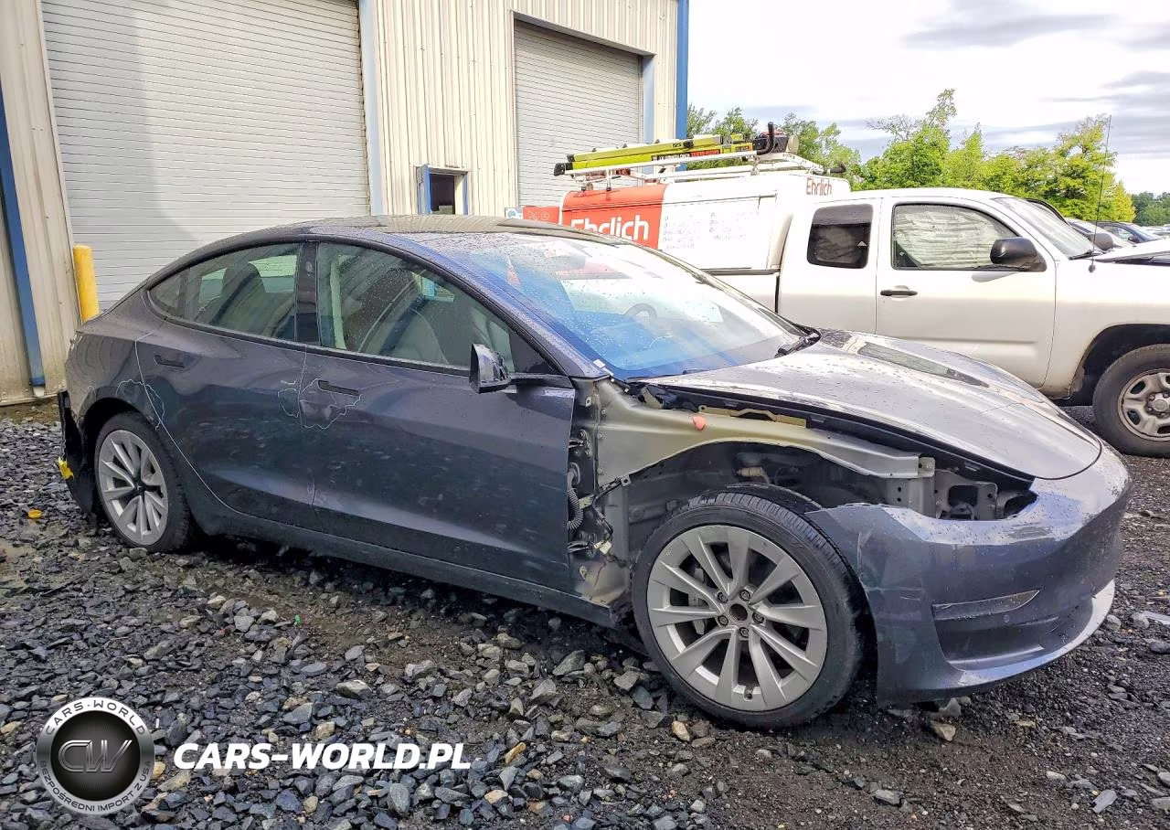 2022 Tesla Model 3 VIN:5YJ3E1EA6NF370318 - 4