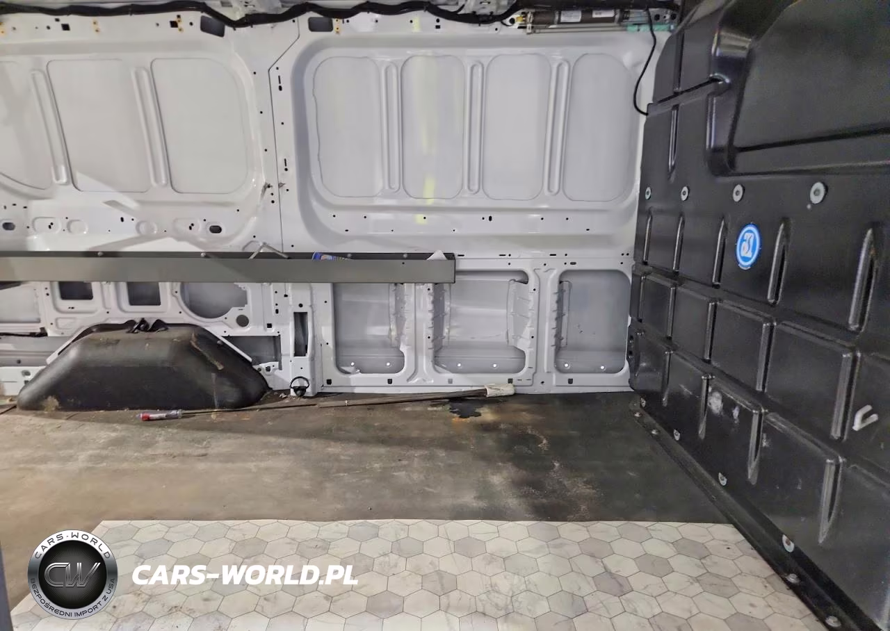 2020 Ford Transit 150 Delivery Van VIN:1FTYE1Y8XLKA48716 - 11