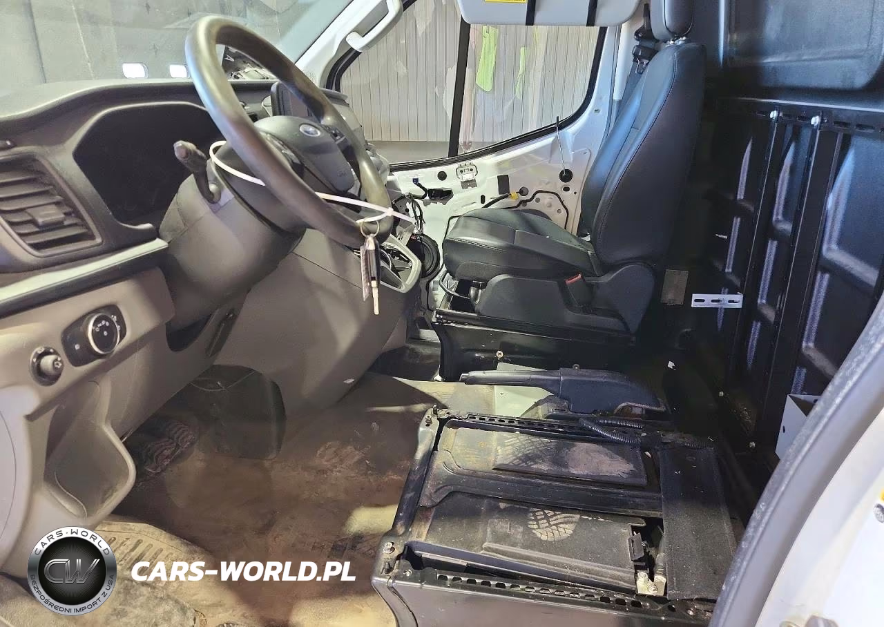 2020 Ford Transit 150 Delivery Van VIN:1FTYE1Y8XLKA48716 - 7