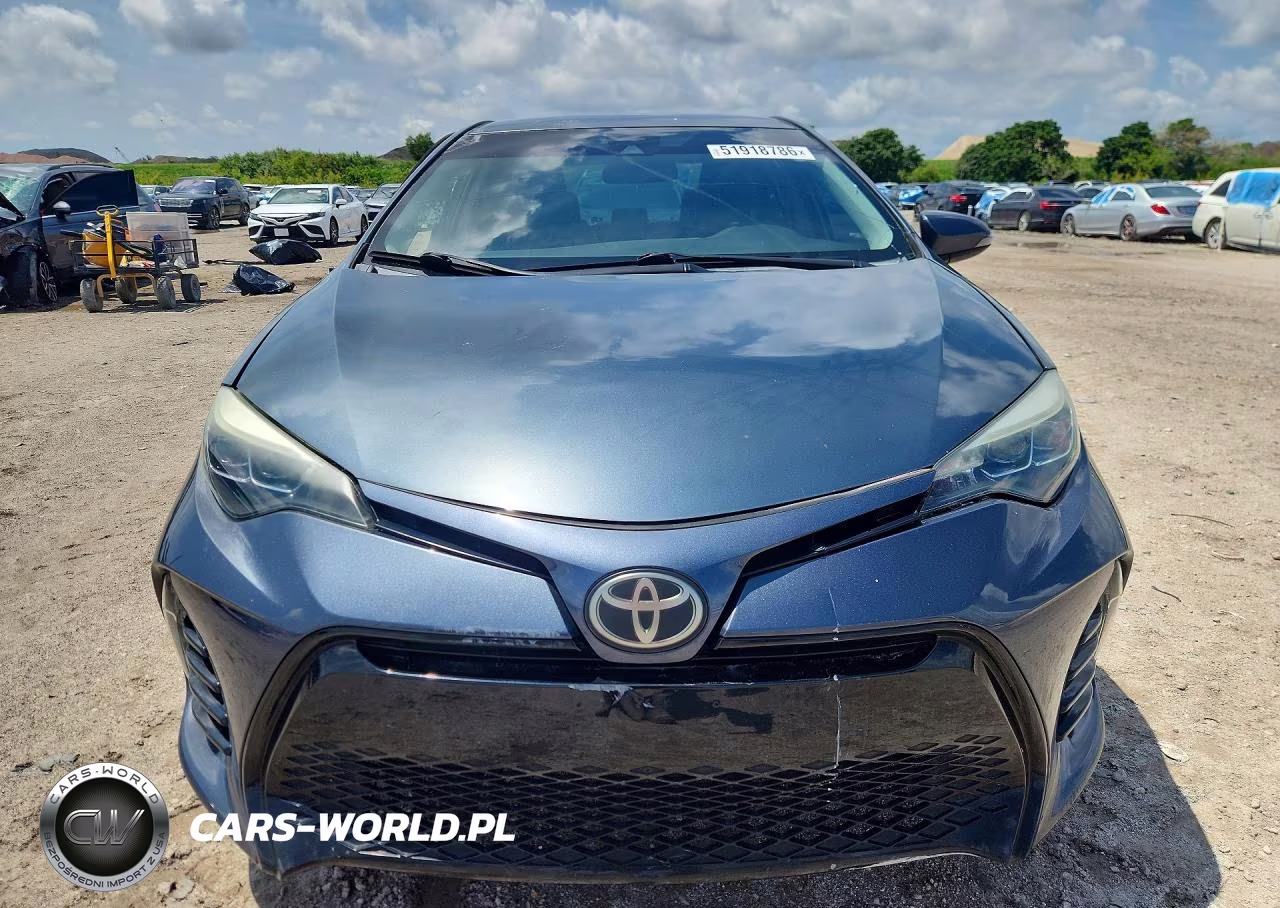 2018 Toyota Corolla Se VIN:5YFBURHE6JP821676 - 5