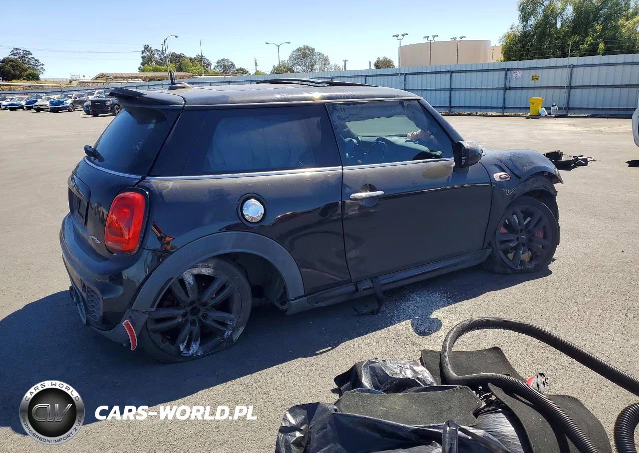 2017 Mini Cooper John Cooper Works VIN:WMWXM9C3XH2G49365 - 3