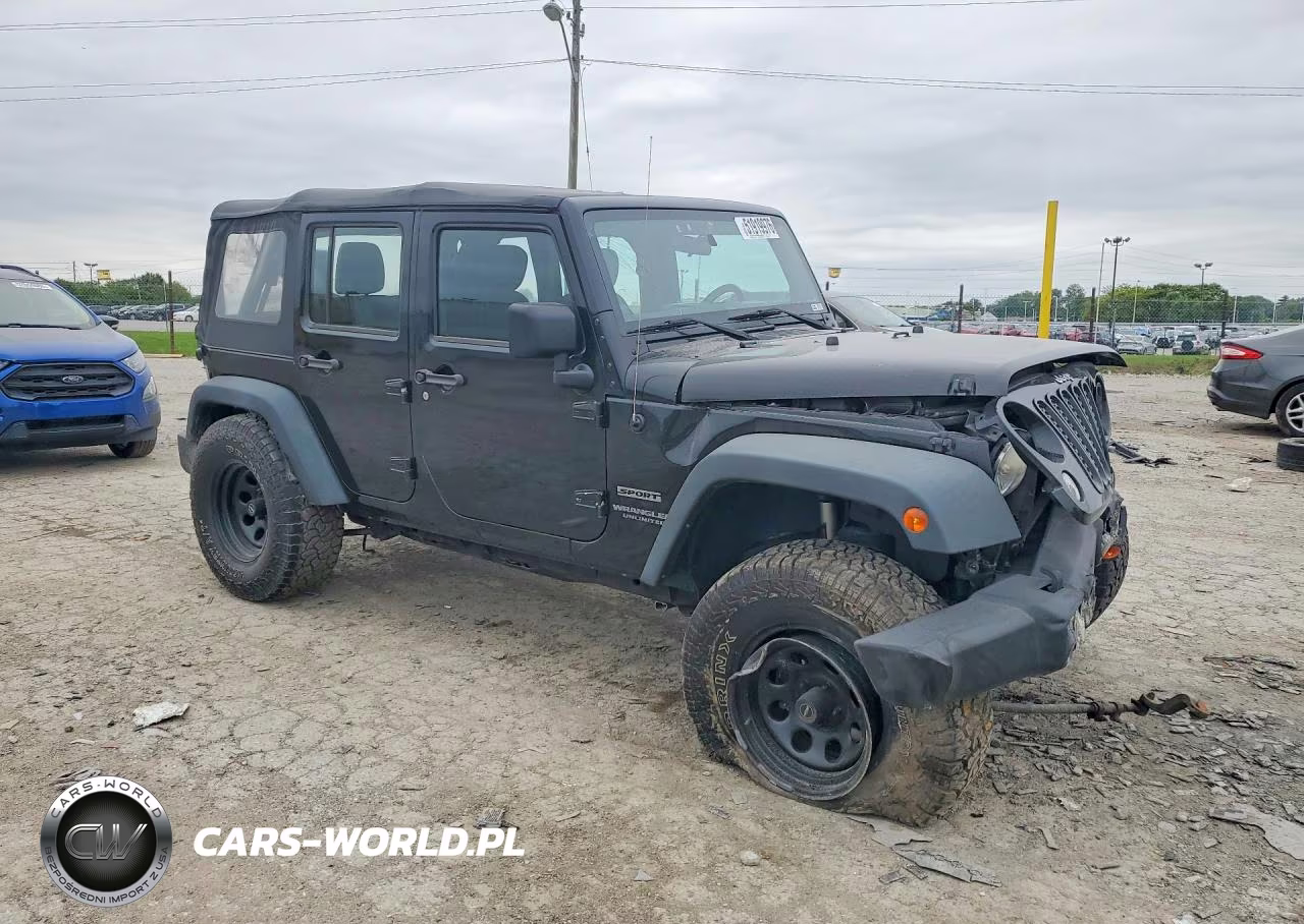 2014 Jeep Wrangler Unlimited Sport VIN:1C4BJWDG0EL305990 - 4