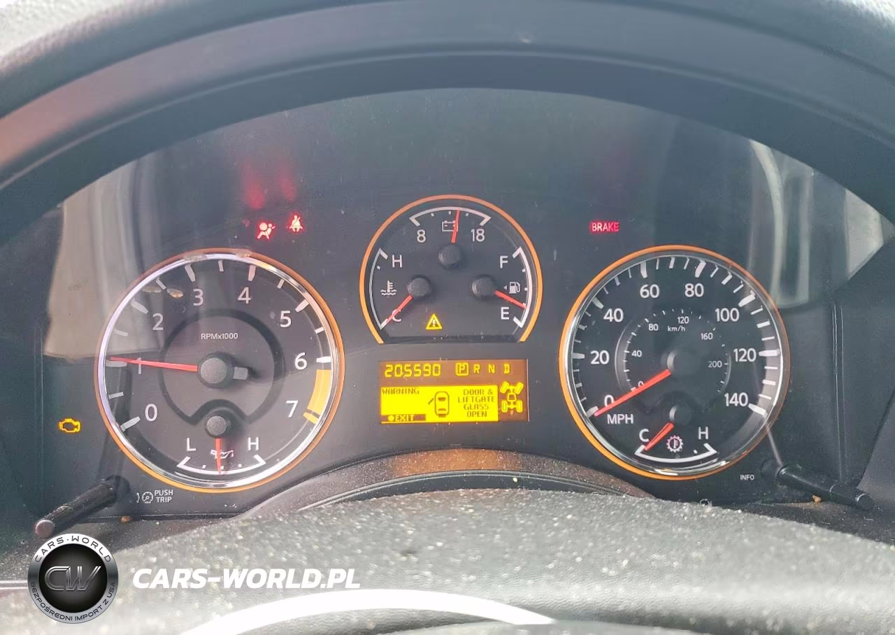 2015 Nissan Armada Platinum VIN:5N1AA0NE4FN617074 - 9