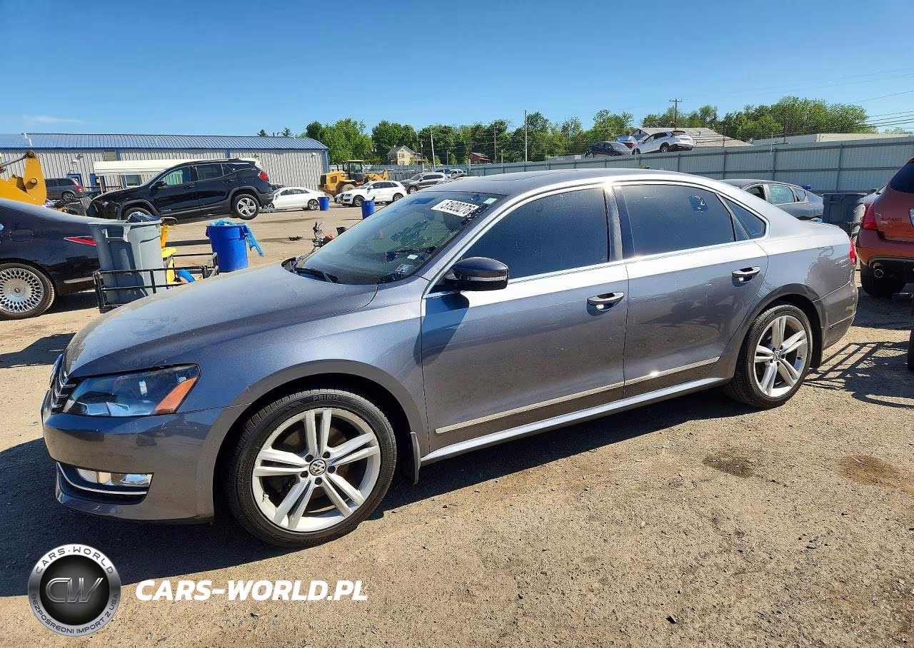 2014 Volkswagen Passat Sel – zdjęcie 1 z 12