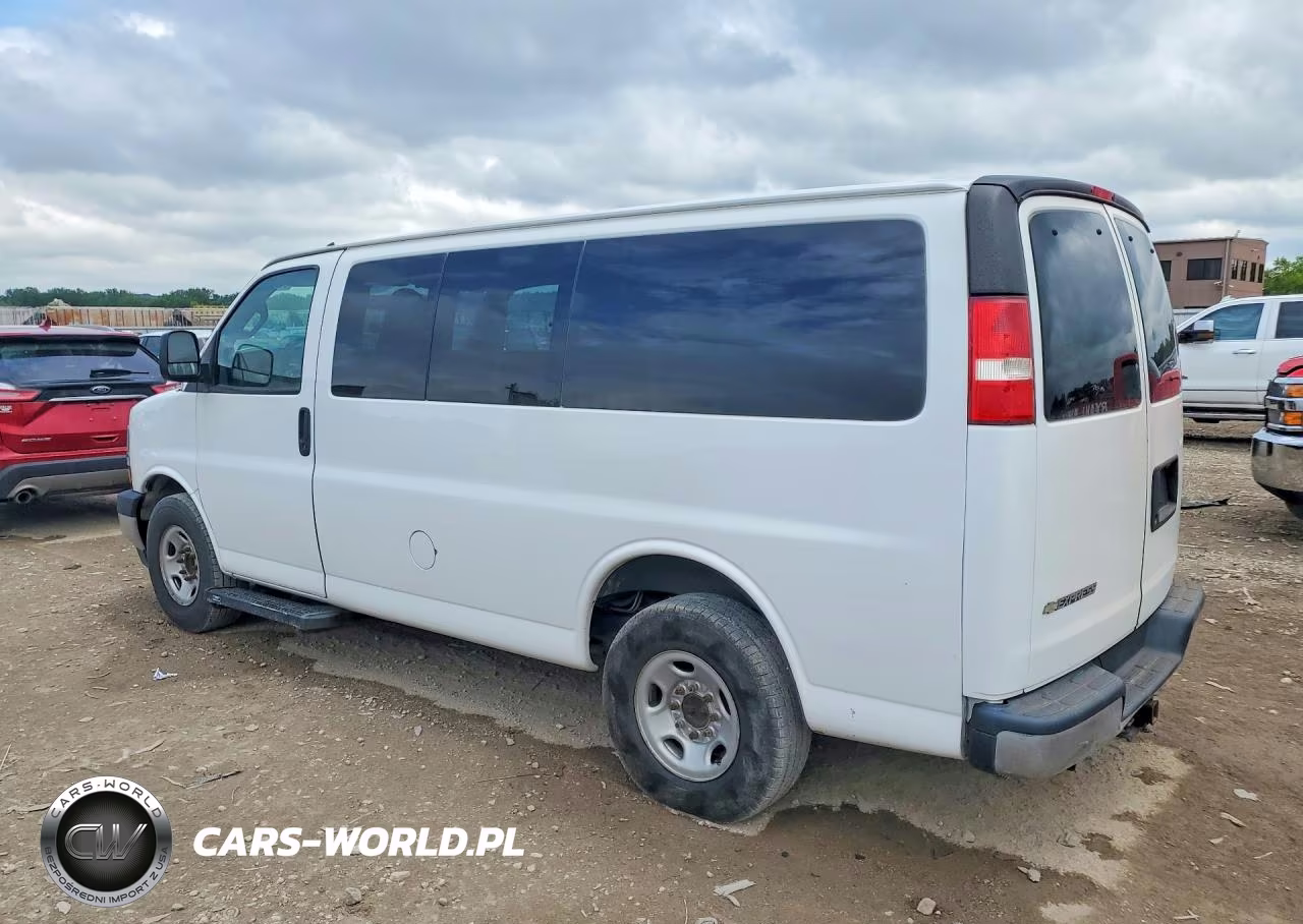 2018 Chevrolet Express G2500 Lt VIN:1GAWGFFG6J1242194 - 2
