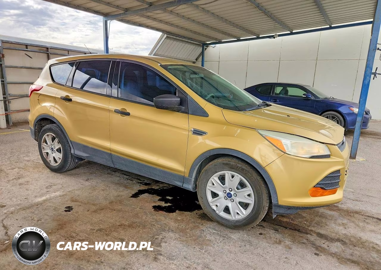 2014 Ford Escape S VIN:1FMCU0F71EUC75846 - 4
