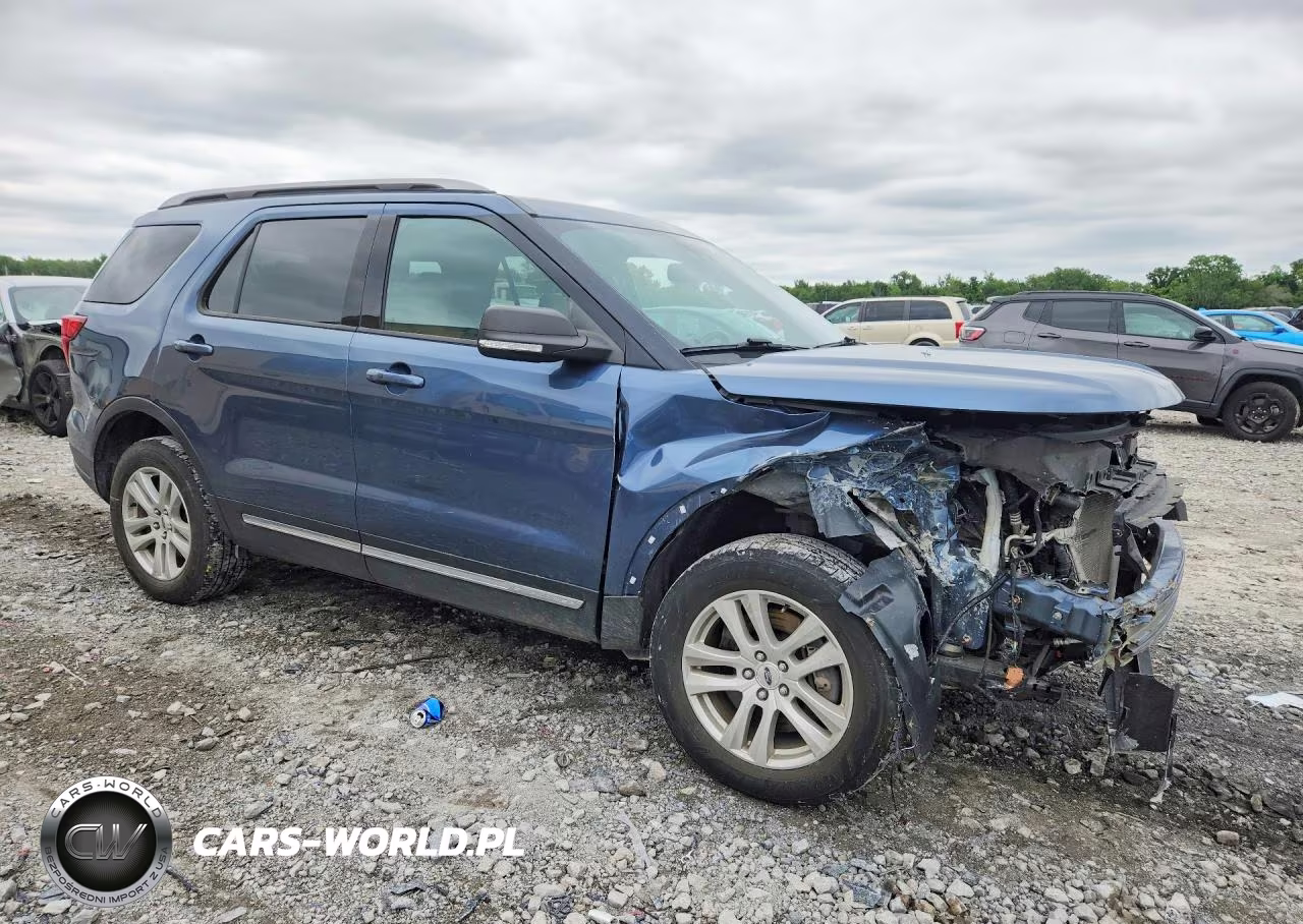 2019 Ford Explorer Xlt VIN:1FM5K8D81KGA92885 - 4