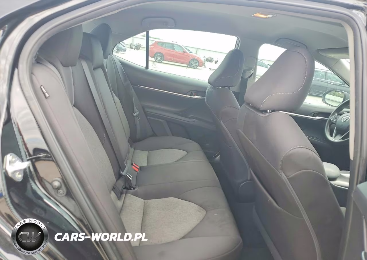 2021 Toyota Camry Le VIN:4T1C11AK1MU451450 - 10
