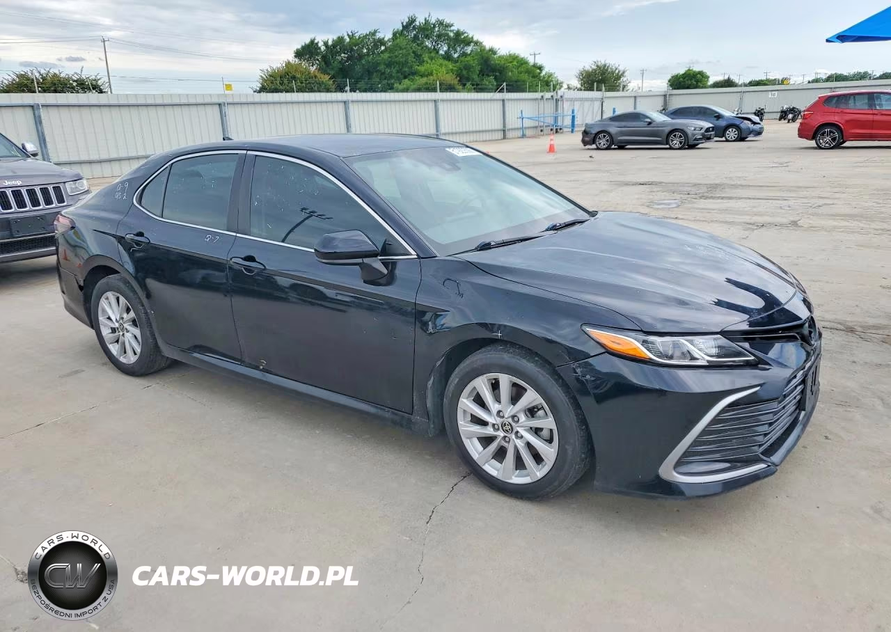 2021 Toyota Camry Le VIN:4T1C11AK1MU451450 - 4
