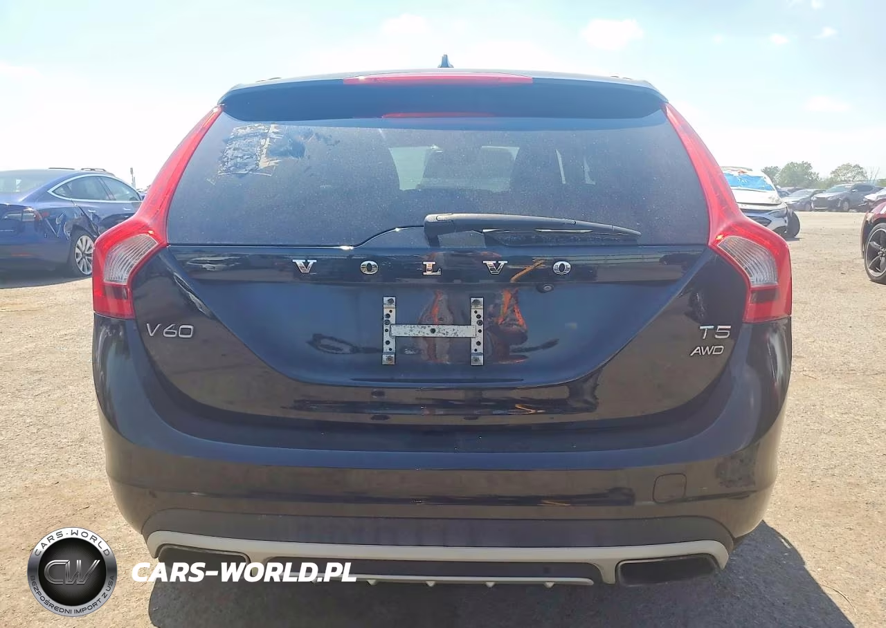 2018 Volvo V60 Cross Country Premier VIN:YV440MWK4J2052882 - 6