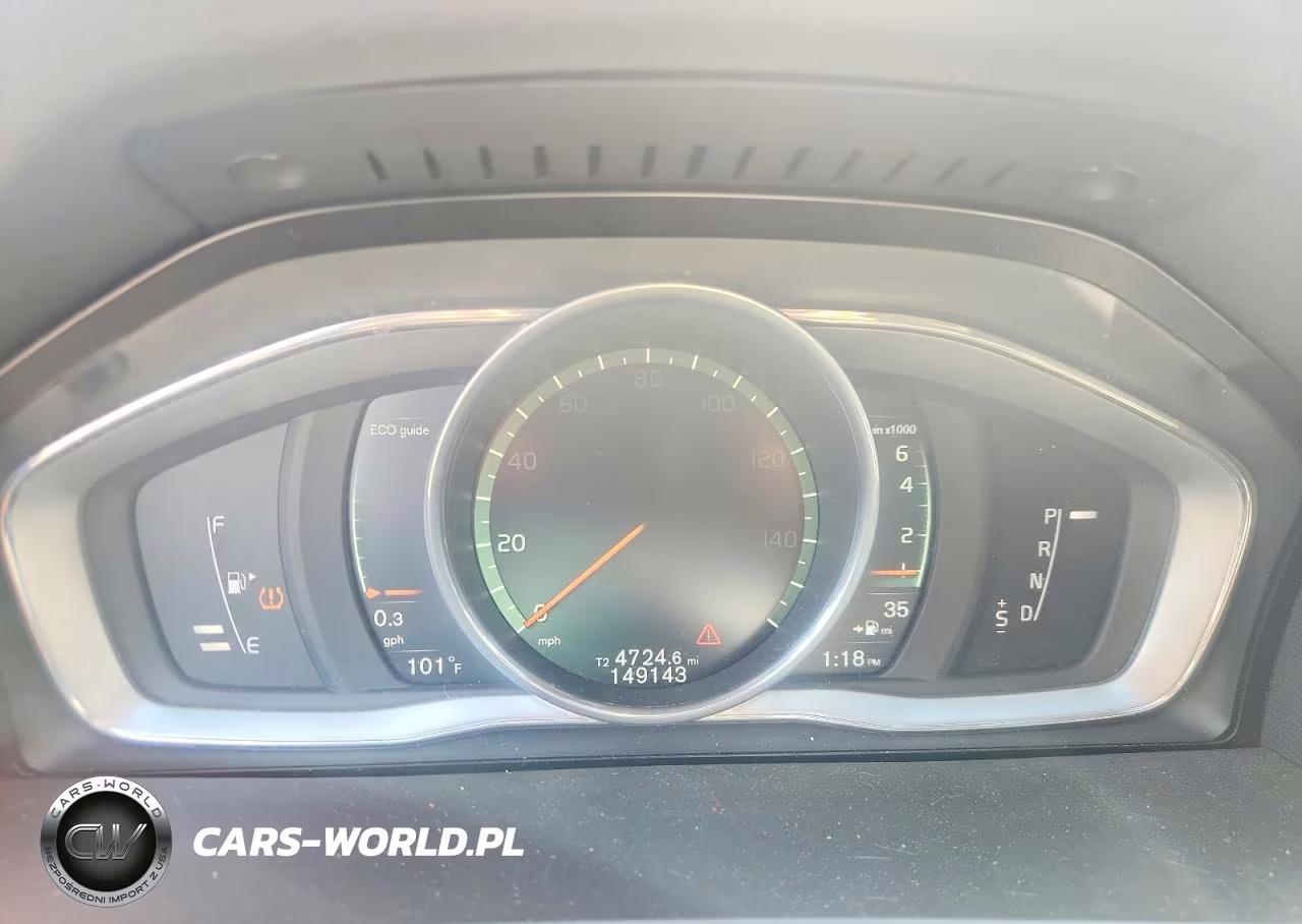 2018 Volvo V60 Cross Country Premier VIN:YV440MWK4J2052882 - 9