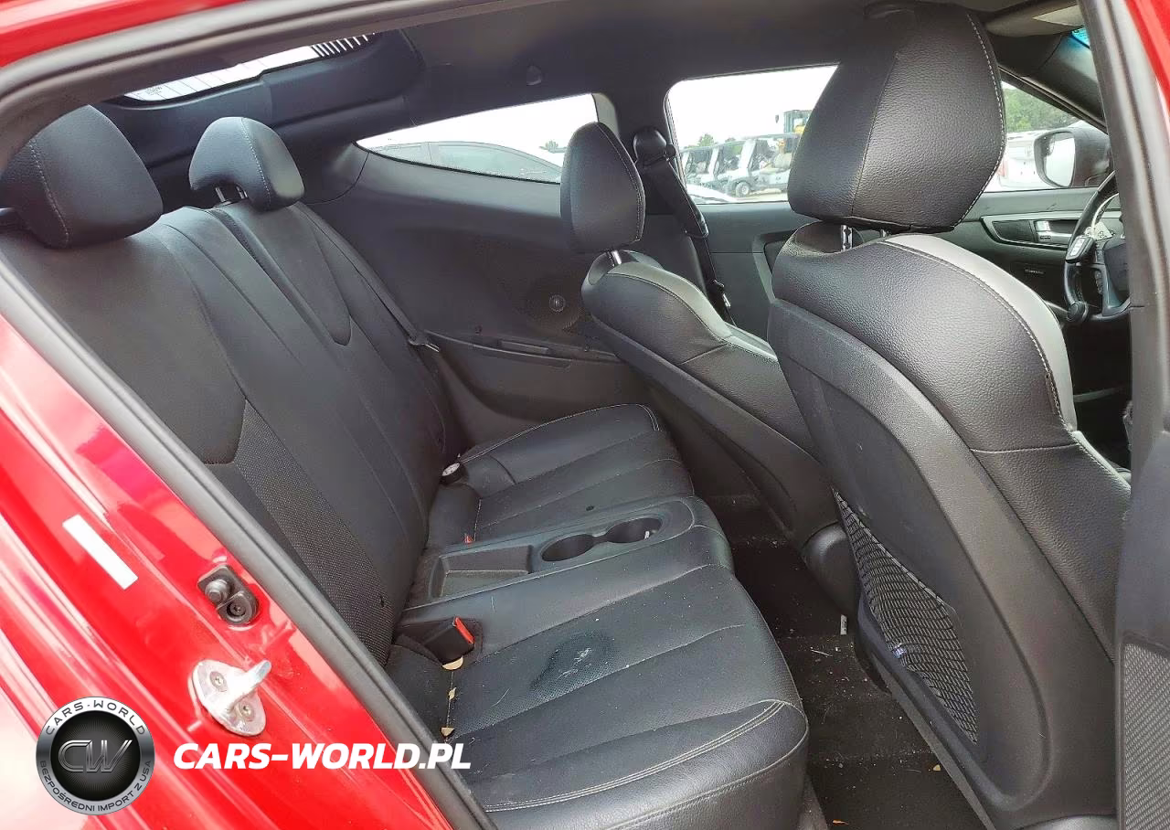 2016 Hyundai Veloster Turbo VIN:KMHTC6AE2GU291732 - 10