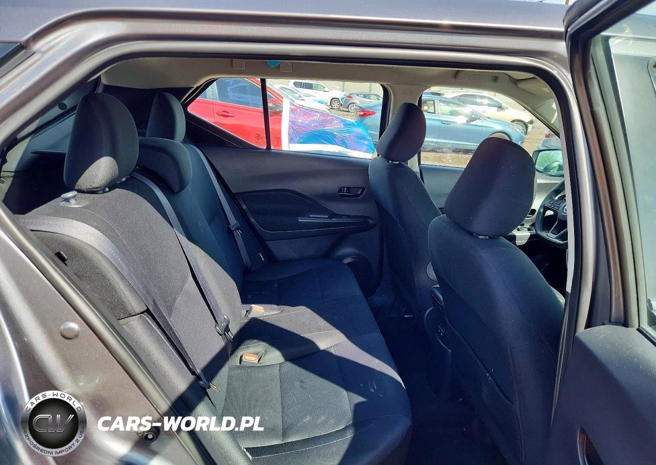 2023 Nissan Kicks S VIN:3N1CP5BVXPL569646 - 11