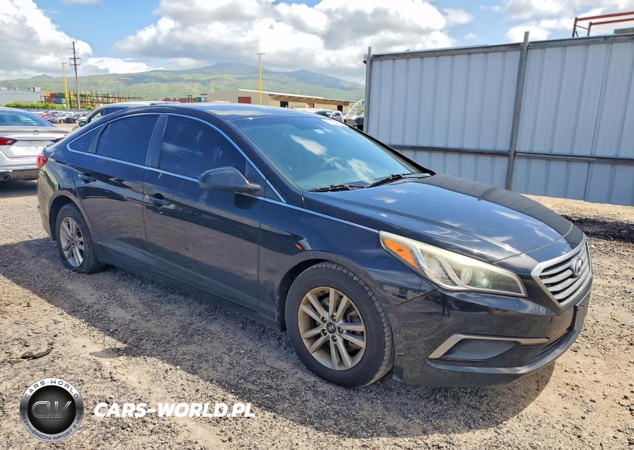 2016 Hyundai Sonata Se VIN:5NPE24AF6GH408803 - 4