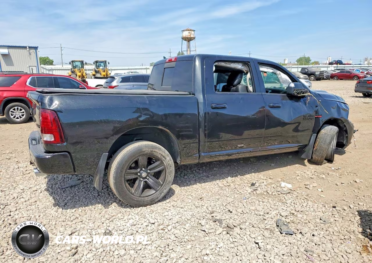 2015 Ram 1500 Sport VIN:1C6RR7MT6FS699231 - 3