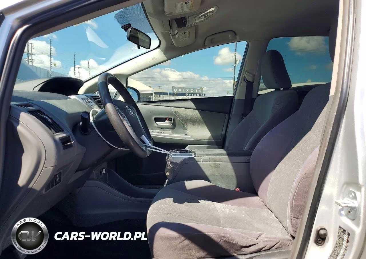 2013 Toyota Prius V Three VIN:JTDZN3EU1D3197433 - 7