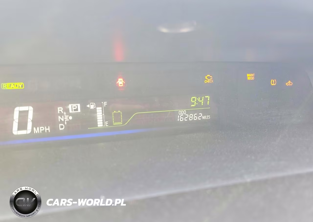 2013 Toyota Prius V Three VIN:JTDZN3EU1D3197433 - 9