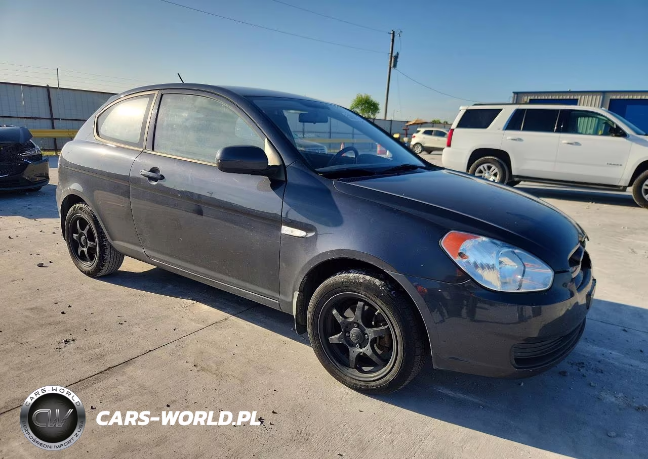 2010 Hyundai Accent Gs VIN:KMHCM3AC3AU168555 - 4