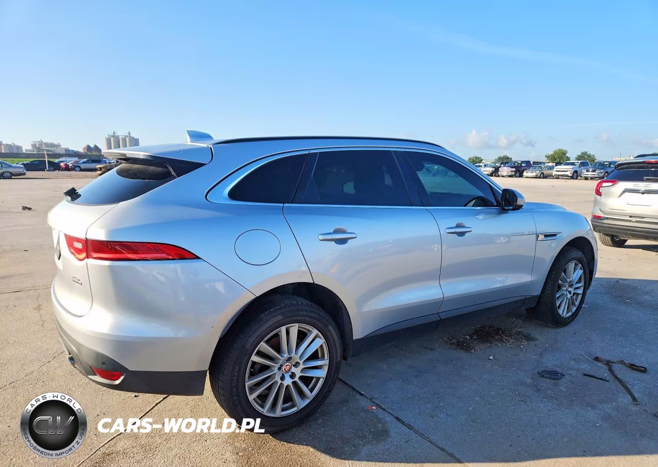 2018 Jaguar F-Pace Prestige VIN:SADCK2FX5JA250387 - 3