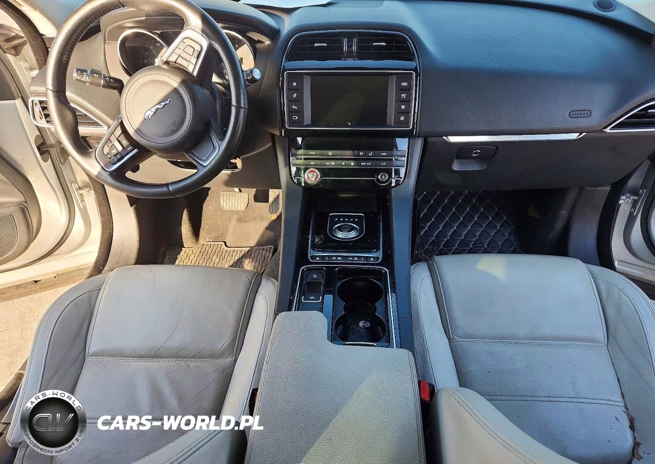 2018 Jaguar F-Pace Prestige VIN:SADCK2FX5JA250387 - 8
