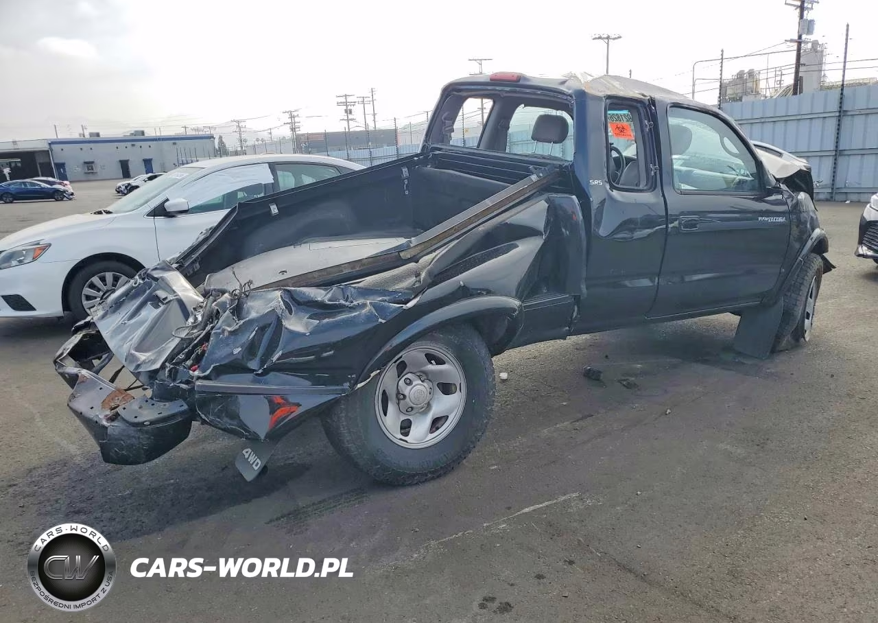 2001 Toyota Tacoma Xtracab VIN:5TEWN72N61Z813812 - 3