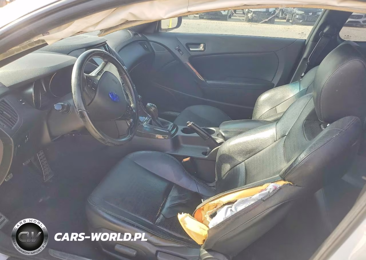 2015 Hyundai Genesis Coupe 3.8 Ultimate VIN:KMHHU6KJ7FU121945 - 7