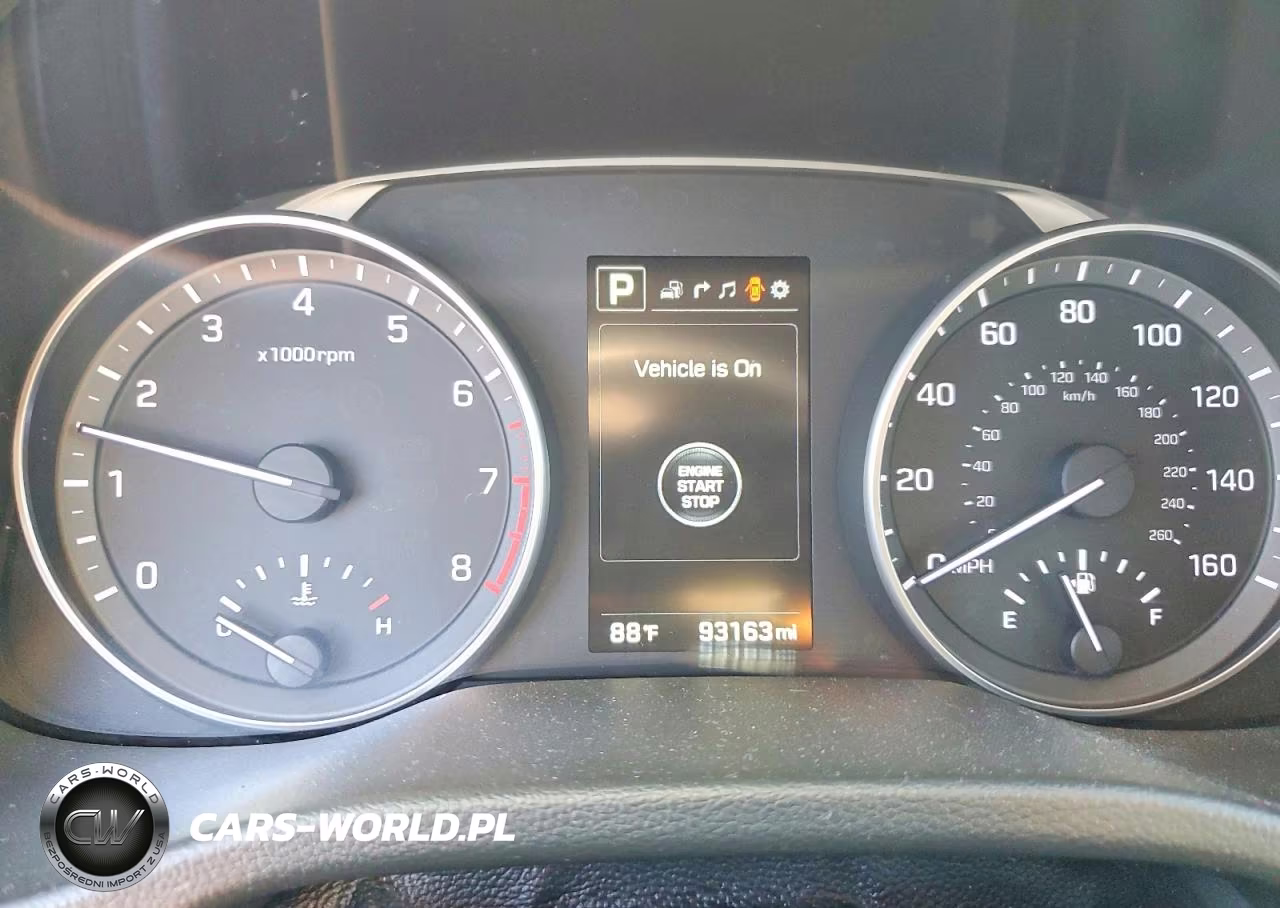 2017 Hyundai Elantra Limited VIN:5NPD84LFXHH123319 - 9