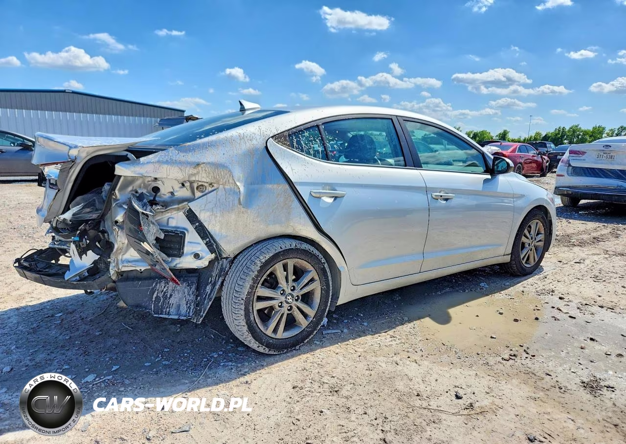 2018 Hyundai Elantra Value Edition VIN:5NPD84LF8JH344052 - 3