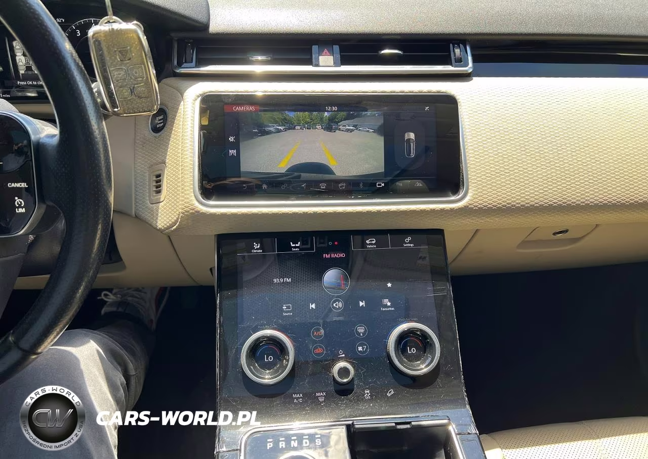 2018 Land Rover Range Rover Velar S VIN:SALYB2RX6JA724191 - 10